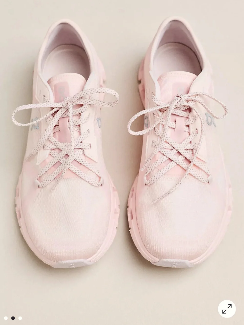 On Running Cloud X 4 AD Sneakers in Salt/ Lily women size 9 gently used